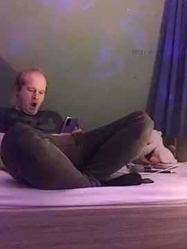 Snapshot of Janssen88 chatting on 01/13/25, 08:37 Janssen88 online show from 01/13/25, 08:37