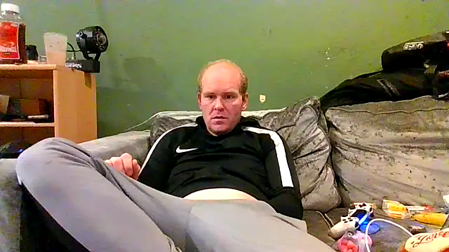 Snapshot of Janssen88 chatting on 11/19/25, 09:26 Janssen88 online show from 11/19/25, 09:26