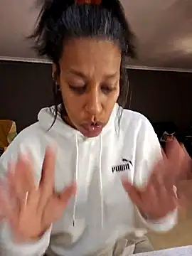 Goldenlace online show from 03/20/25, 11:12