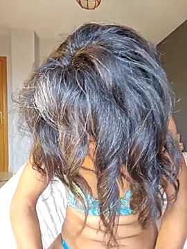 Snapshot of Goldenlace chatting on 02/10/26, 10:52 Goldenlace online show from 02/10/26, 10:52