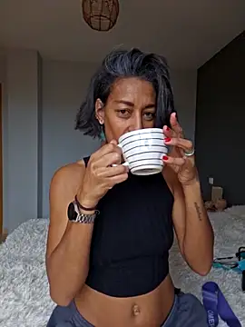 Snapshot of Goldenlace chatting on 03/06/26, 08:55 Goldenlace online show from 03/06/26, 08:55