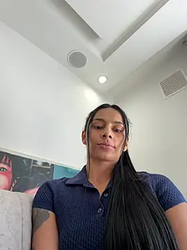 Snapshot of karlyn_angels chatting on 06/19/26, 07:39 karlyn angels online show from 06/19/26, 07:39