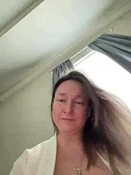 Vivian MayXxX online show from 02/15/25, 09:37