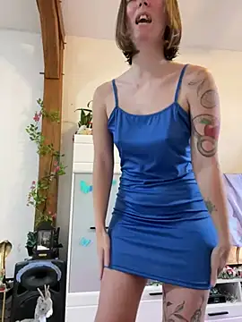 Snapshot of Daisy_Michto_Officiel chatting on 12/16/24, 02:27 Daisy Michto Officiel online show from 12/16/24, 02:27