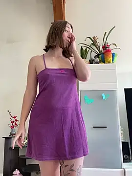 Snapshot of Daisy_Michto_Officiel chatting on 03/10/25, 02:48 Daisy Michto Officiel online show from 03/10/25, 02:48