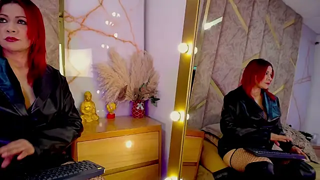 Snapshot of ALESKADUTH chatting on 04/14/26, 05:13 ALESKADUTH online show from 04/14/26, 05:13