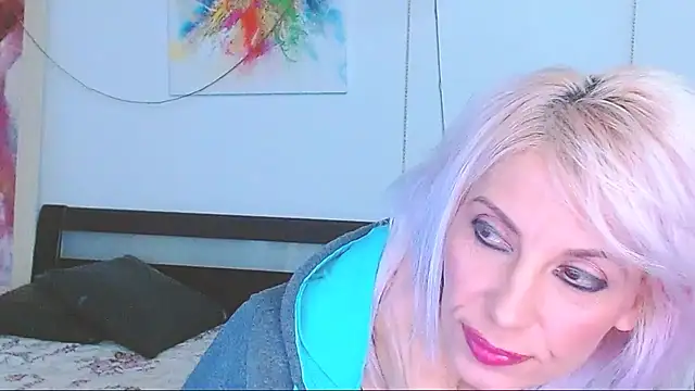 HoneyLara online show from 02/18/25, 10:14