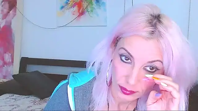 HoneyLara online show from 02/28/25, 09:01