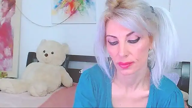 HoneyLara online show from 03/23/26, 08:13