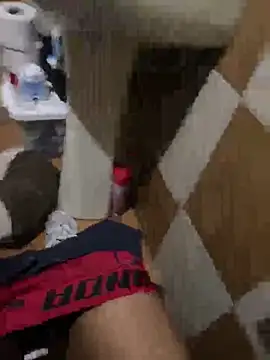 Snapshot of stuard-19 chatting on 10/06/25, 08:28 stuard-19 online show from 10/06/25, 08:28