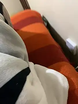 Snapshot of stuard-19 chatting on 03/06/26, 05:48 stuard-19 online show from 03/06/26, 05:48