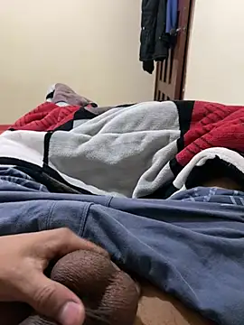 Snapshot of stuard-19 chatting on 04/12/26, 05:45 stuard-19 online show from 04/12/26, 05:45