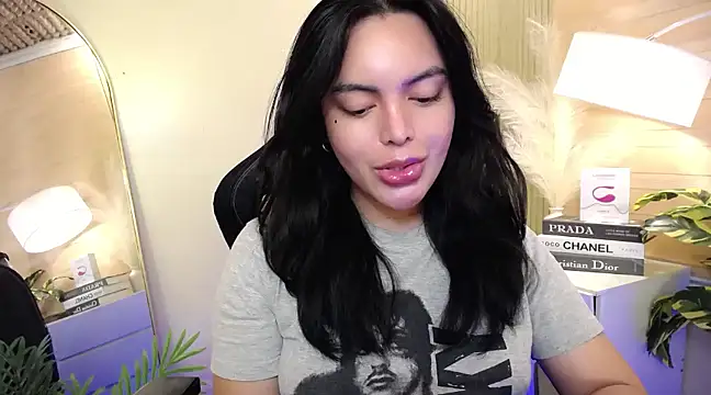 HotstuffCherrySummer online show from 01/08/25, 09:10