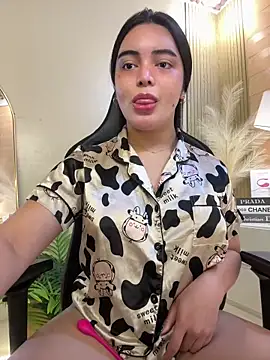 HotstuffCherrySummer online show from 02/17/25, 06:53