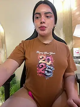 HotstuffCherrySummer online show from 02/24/25, 09:32