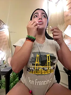 HotstuffCherrySummer online show from 09/18/25, 06:59