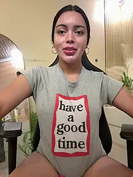 HotstuffCherrySummer online show from 02/08/26, 09:13