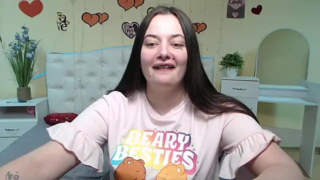 MilanaPrice online show from 02/11/25, 03:50