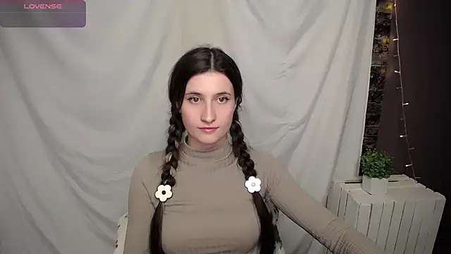 MaryEm976 online show from 12/03/24, 11:01