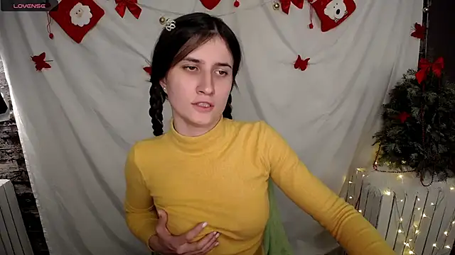 MaryEm976 online show from 12/14/24, 03:47