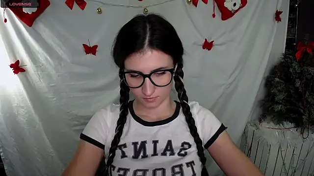 MaryEm976 online show from 01/03/25, 08:54