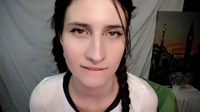 MaryEm976 online show from 02/03/25, 10:36