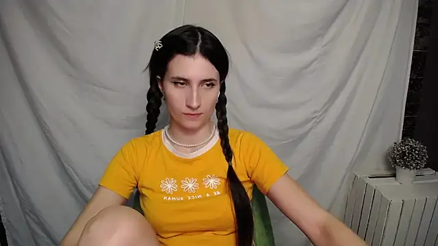 MaryEm976 online show from 02/05/25, 10:19