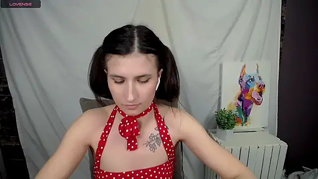 MaryEm976 online show from 03/12/25, 09:55