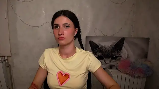 MaryEm976 online show from 05/25/26, 09:15