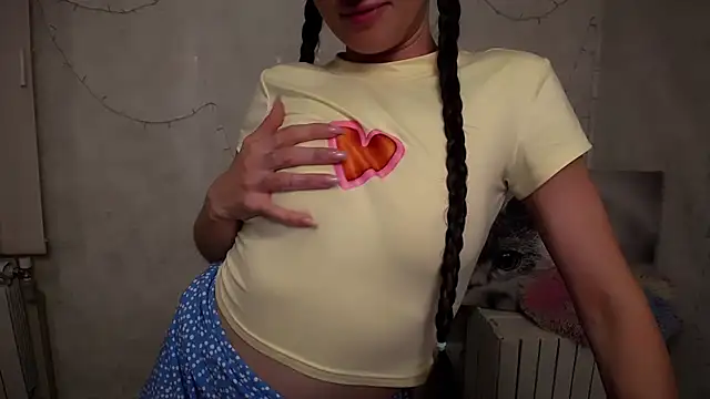 MaryEm976 online show from 05/30/26, 07:05