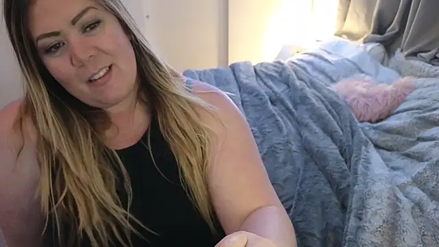 JESS LOVES online show from 01/17/25, 05:00