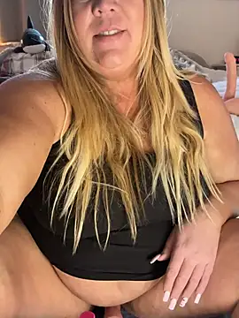 JESS LOVES online show from 02/25/26, 09:02