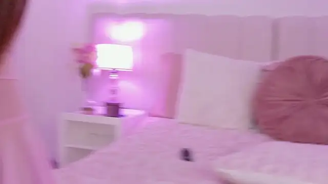 Snapshot of JanneCarter chatting on 04/10/26, 09:30 JanneCarter online show from 04/10/26, 09:30