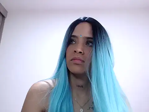 Snapshot of violetasweet11 chatting on 04/27/26, 04:32 violetasweet11 online show from 04/27/26, 04:32