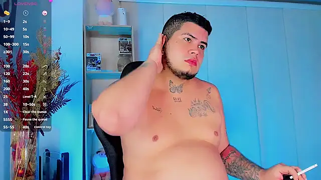 Snapshot of Thomas_chubbyxhot chatting on 02/07/25, 08:22 Thomas chubbyxhot online show from 02/07/25, 08:22