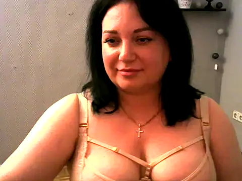 Snapshot of AmanaGi chatting on 01/24/25, 12:52 AmanaGi online show from 01/24/25, 12:52