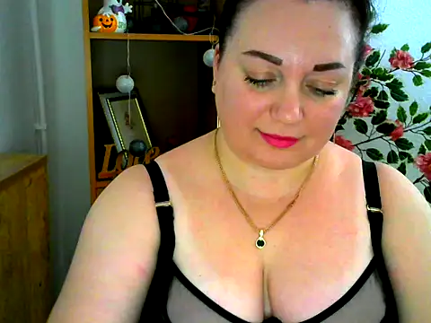 Snapshot of AmanaGi chatting on 11/14/25, 03:11 AmanaGi online show from 11/14/25, 03:11