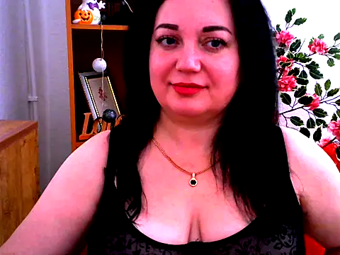 Snapshot of AmanaGi chatting on 11/17/25, 04:35 AmanaGi online show from 11/17/25, 04:35