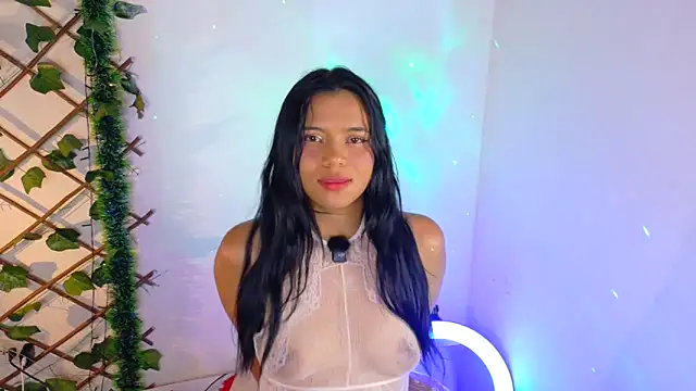 Snapshot of -Camila_ chatting on 05/21/26, 06:26 -Camila online show from 05/21/26, 06:26