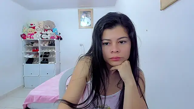 Snapshot of sweetnia chatting on 11/28/25, 01:36 sweetnia online show from 11/28/25, 01:36