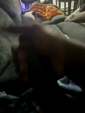 Snapshot of little0245 chatting on 11/11/25, 12:10 little0245 online show from 11/11/25, 12:10