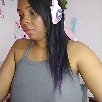 Snapshot of collegechica chatting on 10/23/25, 04:12 collegechica online show from 10/23/25, 04:12