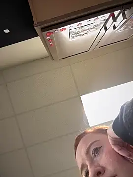 cinnatitties online show from 09/12/25, 01:44