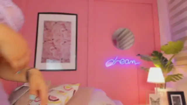 SoySaraa online show from 03/14/25, 08:21