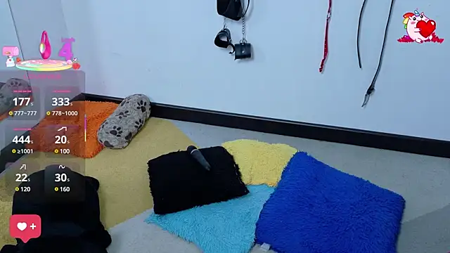 Snapshot of Catwhite_ chatting on 03/11/25, 06:41 Catwhite online show from 03/11/25, 06:41