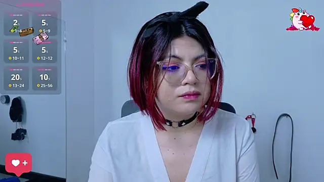 Snapshot of Catwhite_ chatting on 03/19/25, 12:23 Catwhite online show from 03/19/25, 12:23