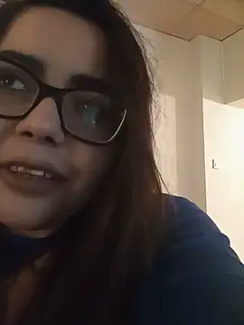 AriaRussell online show from 05/16/26, 10:47