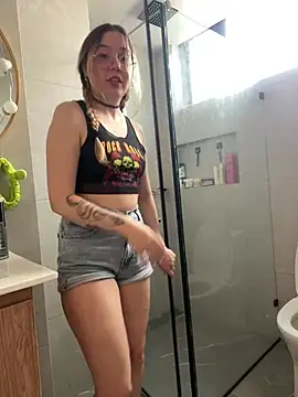 Darling XXX online show from 12/18/24, 07:08