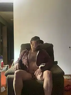 Snapshot of LumberJockMan chatting on 03/20/25, 08:20 LumberJockMan online show from 03/20/25, 08:20