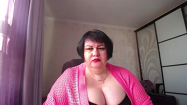 Snapshot of JuicyLady_Di chatting on 04/30/26, 05:36 JuicyLady Di online show from 04/30/26, 05:36